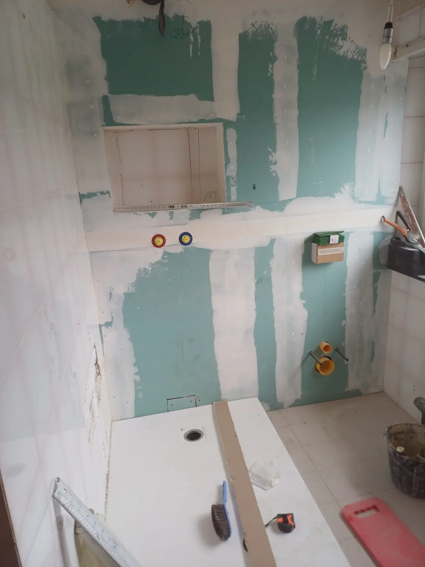 Travaux de peinture en cours